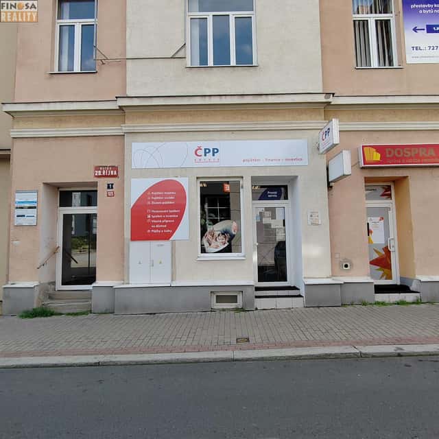 Nájem přízemního nebytového prostoru v centru Chomutova, 28. října, Chomutov