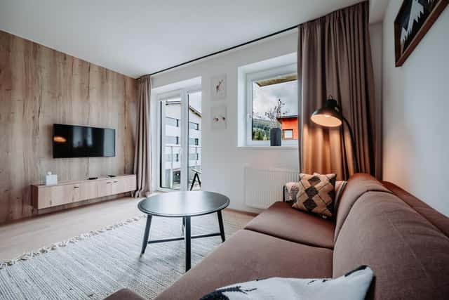 Kompletně zařízený apartmán s balkónem 2 minuty pěšky od sjezdovek na Klínovci, Loučná pod Klínovcem – Loučná, okres Chomutov