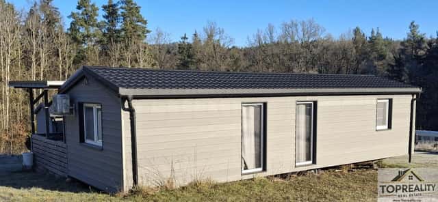 Mobilní dům 3+kk (48 m) s krytou pergolou, rok 2020, Albrechtice nad Vltavou – Údraž, okres Písek