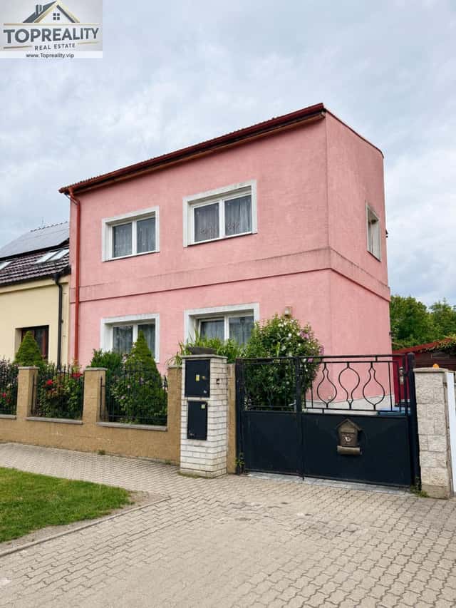 RODINNÝ DŮM SE SAMOSTATNOU BYTOVOU JEDNOTKOU - NYMBURK, U Lidušky, Nymburk