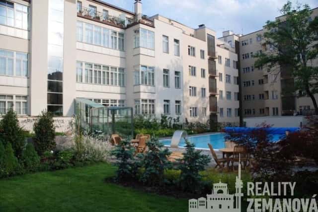Nadstandardně kompletně zařízený byt 1+kk ,41 m2, parking, Italská, P-2/bez provize, Italská, Praha 2 – Vinohrady