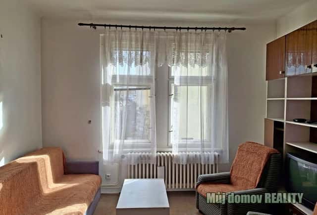 Pronájem prostorného bytu 3+kk, 60 m² Praha 6, Na Petynce., Na Petynce, Praha 6 – Střešovice