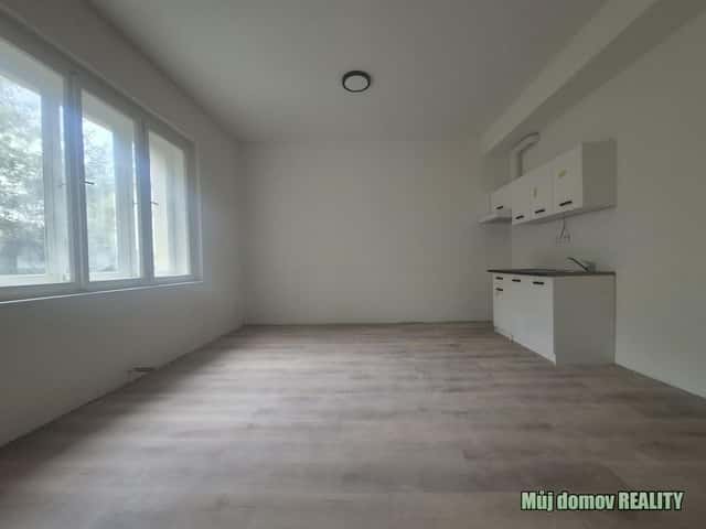 Pronájem nového bytu 1+kk, 30 m² Na Truhlářce, Praha 8 Libeň., Na Truhlářce, Praha 8 – Libeň