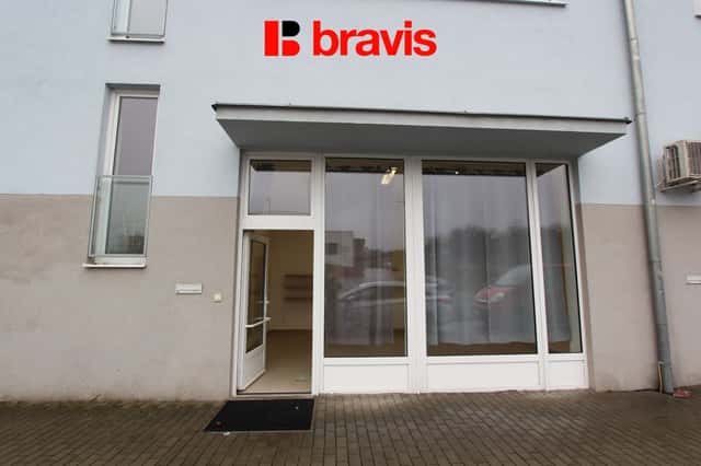 Pronájem nezařízených reprezentativních obchodních prostor, 31,75 m2, Brno - Kamechy, ul. Říčanská,, Říčanská, Brno – Bystrc, okres Brno-město