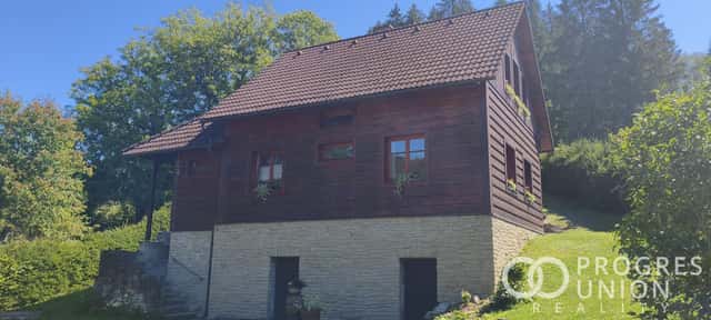 Nabízíme k prodeji exklusivní dům ve Velkých Karlovicích, Velké Karlovice, okres Vsetín