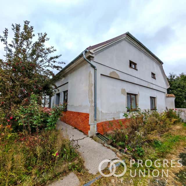 Rodinný dům 3+1, s pozemkem 3500m2, prostornou stodolou a sklepem, Počenice-Tetětice – Počenice, okres Kroměříž