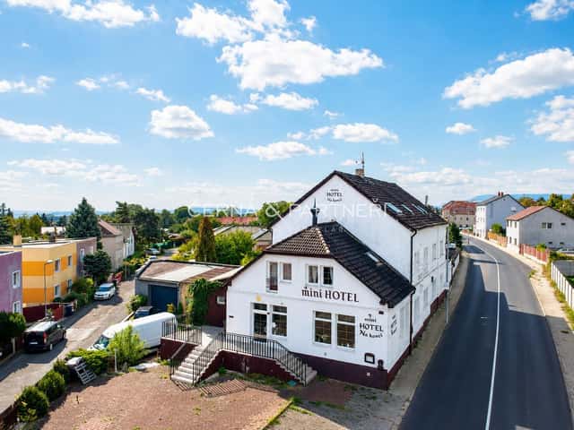 PRODEJ MINI HOTELU NA KONCI | KOMPLEX S BAZÉNEM, RESTAURACÍ A SPORT CENTREM | KRUPKA UNČÍN, Krupka – Unčín, okres Teplice