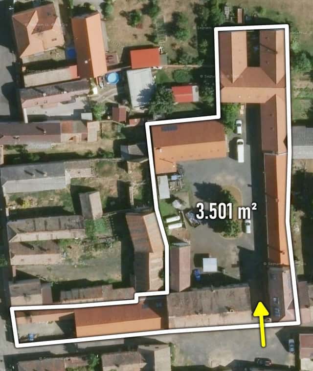 Prodej podnikatelského areálu 3.501 m2, Vršovice, okres Louny