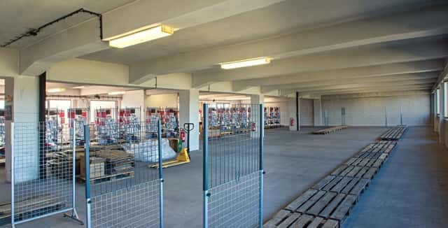 Skladovací plochy v Hradci Králové o celkové podlahové ploše 1090 m2 až 3.270 m2, Náchodská, Hradec Králové – Plotiště nad Labem