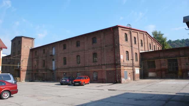 Pronájem skladu 28 m2, cihlová budova, Praha 6, Sedlec, Kamýcká, Kamýcká, Praha 6 – Sedlec