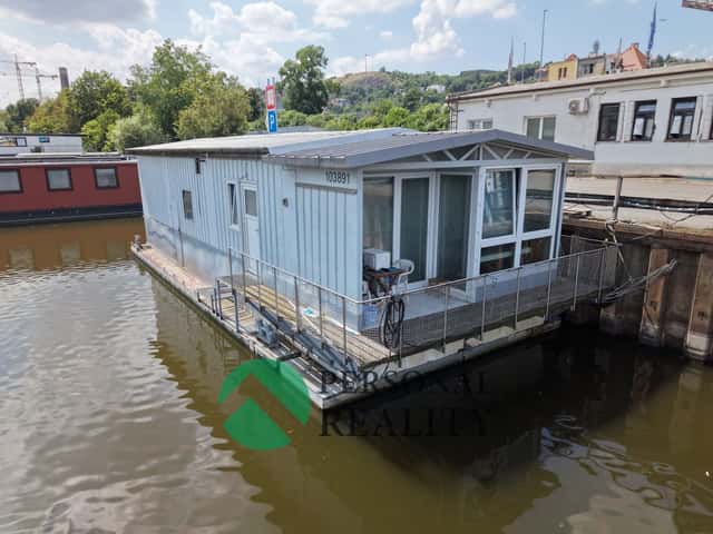 Prodej Houseboat / 30 m / Praha - Smíchov, Praha 5 – Smíchov