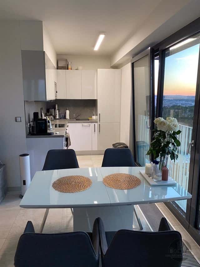 Prodej, moderní zařízený byt 2+kk, Olšanská, Praha 3 Žižkov, klimatizace, parkování, sklep, recepce, Olšanská, Praha 3 – Žižkov