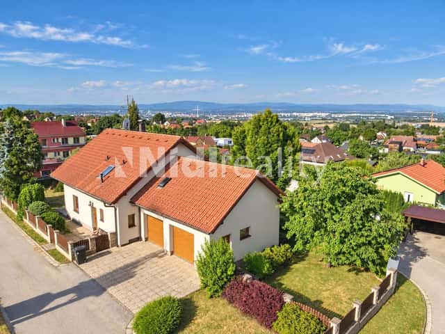 Prostorný RD 5+kk s dvojgaráží, Hůry - České Budějovice, K Lesu, Hůry, okres České Budějovice