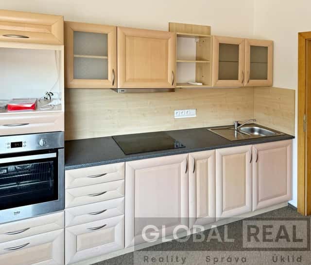 Pronájem bytu 3+1, 80 m2 blízko centra Velkého Meziříčí, Velké Meziříčí, okres Žďár nad Sázavou