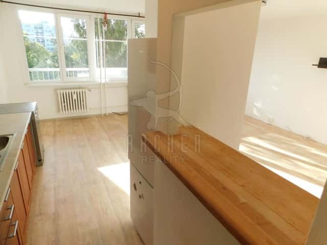 Prodej bytu 3+1/L/S, OV, 80m2, Praha 10 - Horní Měcholupy, ul. Parmská, Parmská, Praha 10 – Horní Měcholupy