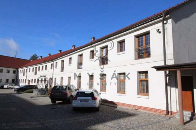 Vytápěný sklad 87 m2 s kanceláří a zázemím 35 m2 na Staroměstské ulici v Českých Budějovicích, Hradební, České Budějovice – České Budějovice 1