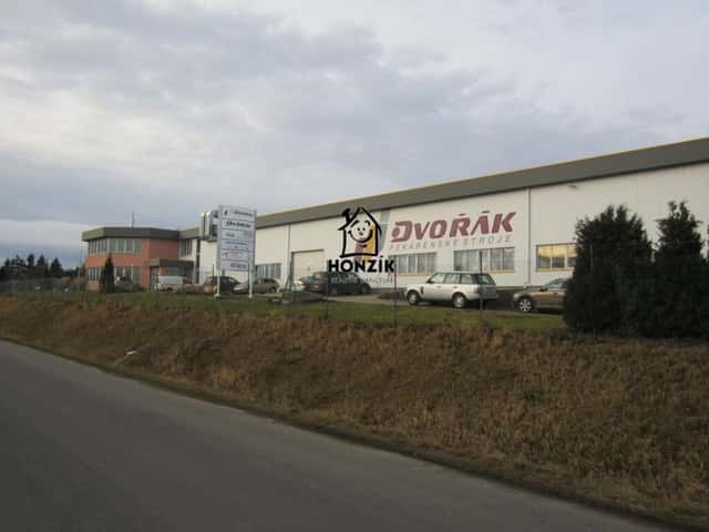3 samostatné kanceláře 74m2+sklad 6m2+park. plocha 2000m2 v admin. areálu sousedícím s D1, P- Východ, K Bytovkám, Kunice, okres Praha-východ
