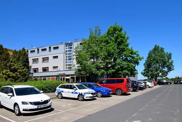 2 kanceláře 46 m2 v administrativní budově na okraji Prahy, Pražská, Zdiby, okres Praha-východ