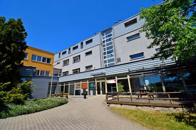 Prostorný Open space 55 m2 v administrativní budově na okraji Prahy, Pražská, Zdiby, okres Praha-východ