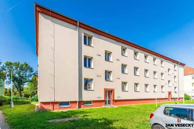 Pronájem bytu 2+kk s balkónem a sklepem, 55 m2, Luštěnická 721/9, Praha 9 - Kbely, Luštěnická, Praha 9 – Kbely