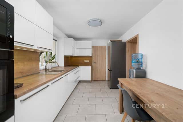 Váš nový domov, nebo chytrá investice? Objevte dům s obrovským potenciálem jen pár minut od Brna!, 1. máje, Želešice, okres Brno-venkov