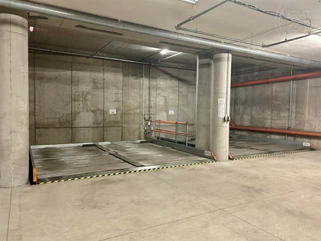Pronájem garážových stání, ul. Křenová, Křenová, Brno – Trnitá, okres Brno-město
