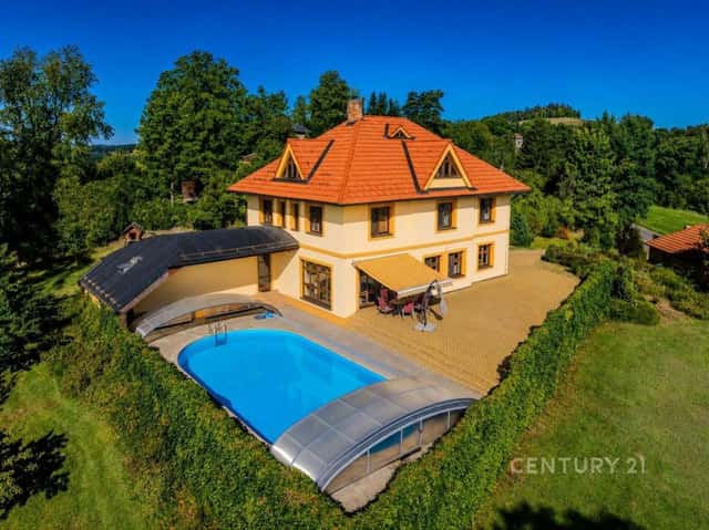 Rodinný dům 7+1 v naprostém soukromí, pozemek 5 036 m Sázava, Čeřenice, Sázava – Čeřenice, okres Benešov