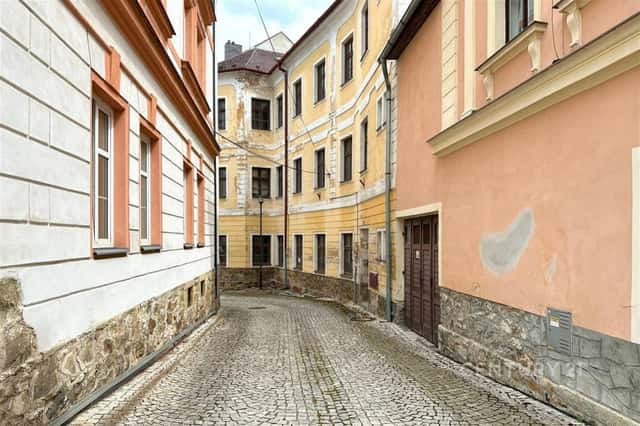 Prodej bytového domu v srdci Šumavy ve Vimperku., U Lázní, Vimperk – Vimperk II, okres Prachatice