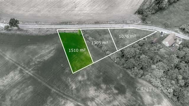 Prodej stavebního pozemku 1510 m v obci Chrást u Poříčan, Chrást, okres Nymburk