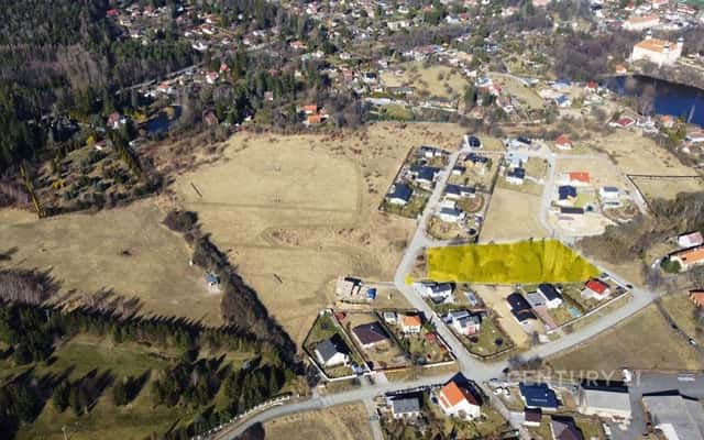 Pozemek o rozloze 5 320 m2 v obci Mníšek pod Brdy, Mníšek pod Brdy, okres Praha-západ