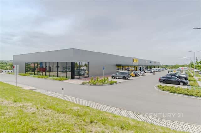 Reprezentativní retail prostor 410 m shell & core Obchodní centrum Dobřejovice, Dobřejovice, okres Praha-východ
