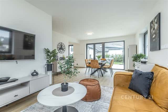 Novostavba 4+kk - 117 m | vlastní zahrada 282 m | 2 parkovací stání, Tyršova, Škvorec, okres Praha-východ
