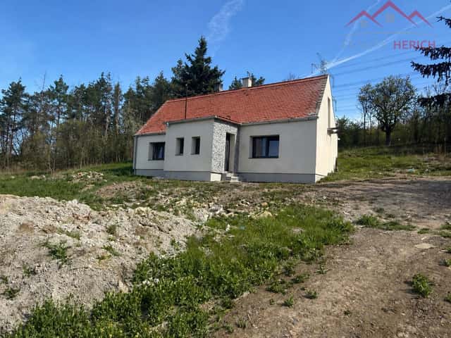 Prodej RD (386 m2) Oploty u Žatce, Podbořany – Oploty, okres Louny