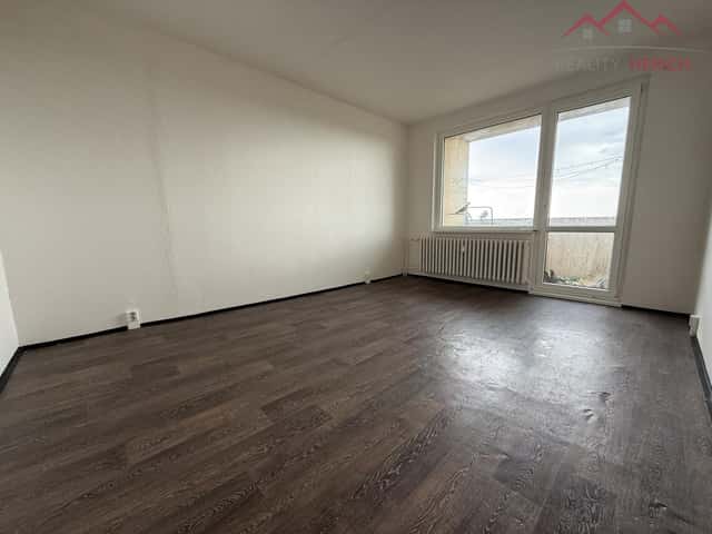 Pronájem bytu 2+1/L (62 m2) Kamenná, Chomutov, Kamenná, Chomutov