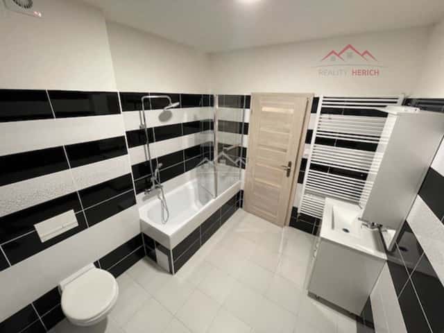 Exkluzivní pronájem bytu 2+1 (70 m2) Ruská, Chomutov, Ruská, Chomutov