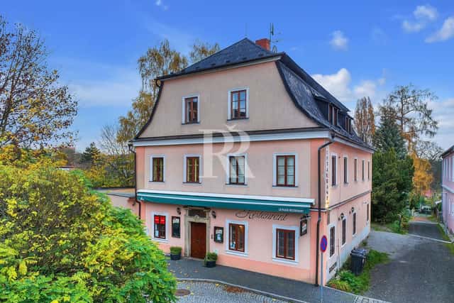 Prodej bytový dům Nový Bor, nám. Míru, Nový Bor, okres Česká Lípa
