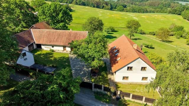 Vícegenerační rodinný dům Opřetice (35 min od Prahy), Bystřice – Opřetice, okres Benešov