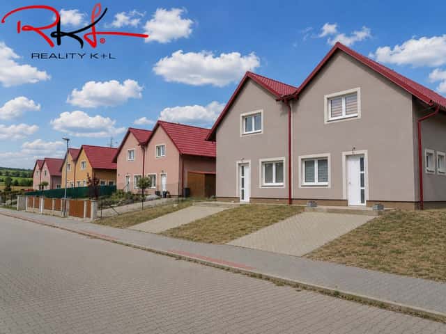 Exkluzivně nabízíme k prodeji novostavbu 4+kk se zahradou v obci Rokytovec-Mladá Boleslav, Rokytovec, okres Mladá Boleslav