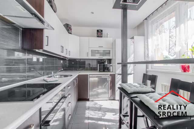 Prodej zrekonstruovaného bytu 3+1 s lodžií, os. vl., 73 m2, ul. Novodvorská, Frýdek-Místek, Novodvorská, Frýdek-Místek – Frýdek