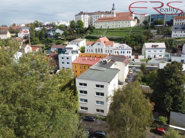 Administrativní budova, 1 800 m - Mladá Boleslav IV, Mladá Boleslav – Mladá Boleslav IV