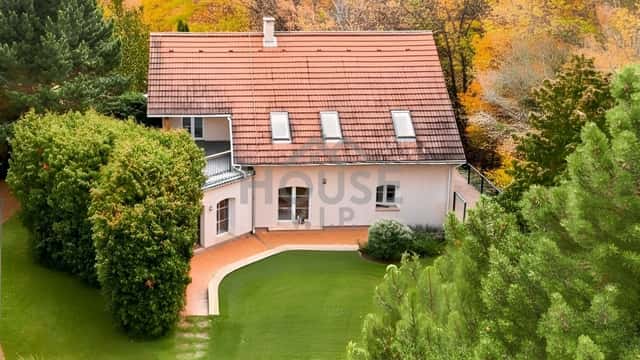 Prodej rodinného domu 5kk 246 m s krásnou zahradou, altánkem a terasami, Zdiby – Přemyšlení, okres Praha-východ