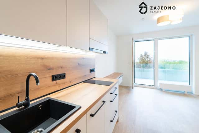 Pronájem moderní jednotky 1+kk se spacím koutem, lodžií, ul. Třída Generála Píky, CP: 42,4 m2, Brno, třída Generála Píky, Brno – Černá Pole, okres Brno-město