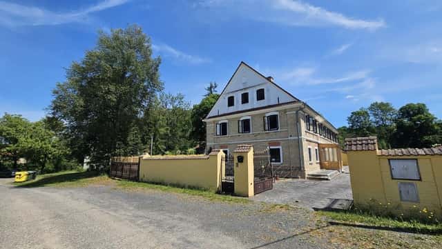 Stylová venkovská usedlost se zahradou v obci Vědlice u Úštěku., Úštěk – Vědlice, okres Litoměřice
