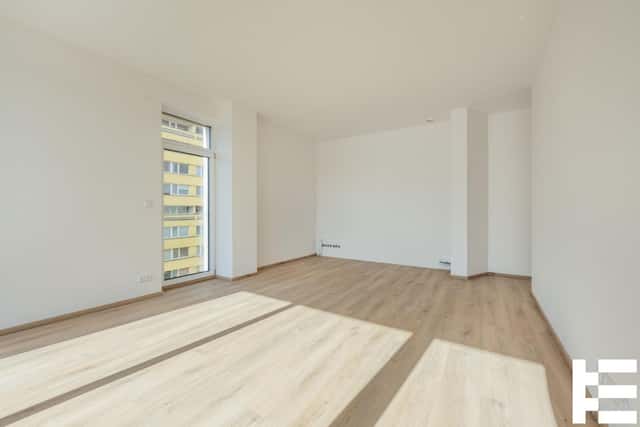 Prodej bytu 3+kk 94,31 m2 s komorou plus lodžie 6,40 m2 v novém developerském projektu Rezidence ODR, Lodžská, Praha 8 – Bohnice