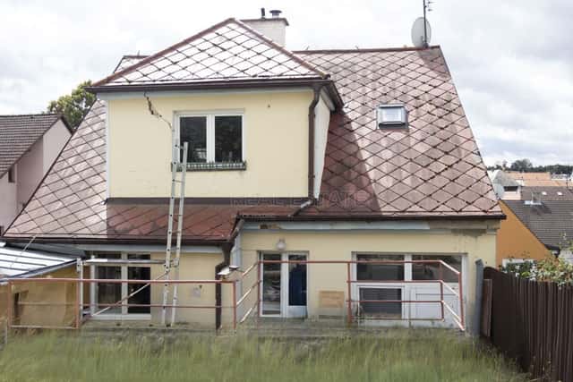 Prodej rodinného domu 4+kk se zahradou a druhou budovou (podnikání/garáž), Dukelská, Domažlice – Dolejší Předměstí