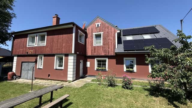 Prostorný rodinný dům 6+1 220m2 s s pozemkem 912m2, Krnov Pod Cvilínem, Guntramovice, Krnov – Pod Cvilínem, okres Bruntál