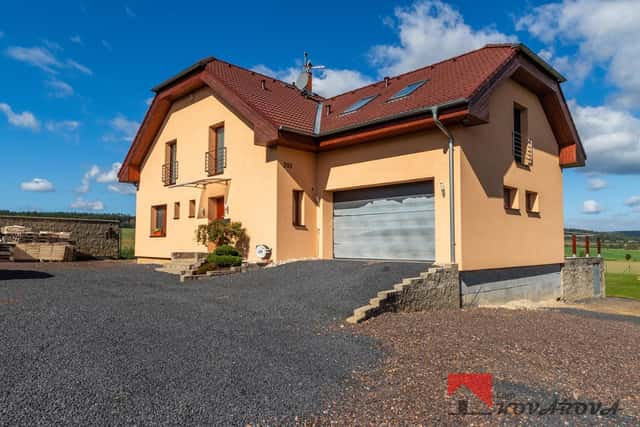 Prodej rodinného domu 5+kk, 2669 m2, Újezd u Cerhovic, Újezd, okres Beroun