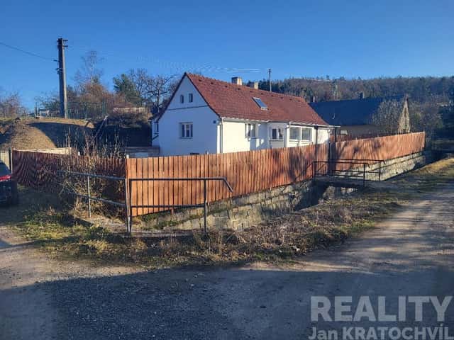 Prodej rodinného domu 2+1, užitná plocha 130m2, zahrada, pozemek 569, Kozí Hory, Nový Knín, Nový Knín – Kozí Hory, okres Příbram