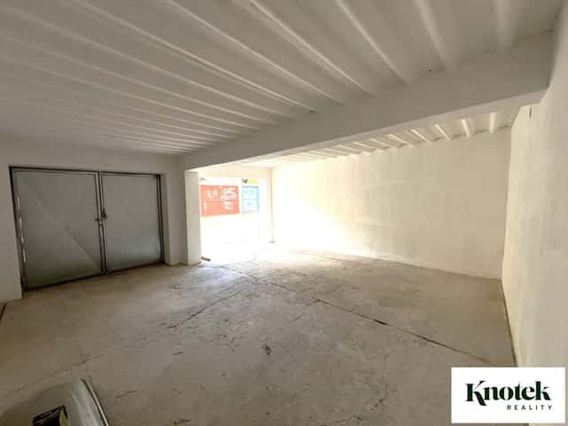 Prodej dvougaráže 34 m, Brno - Komárov, Sazenice, Brno – Komárov, okres Brno-město