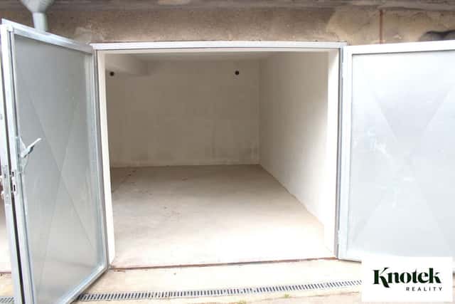Prodej garáže 17 m, Brno - Komárov, Sazenice, Brno – Komárov, okres Brno-město